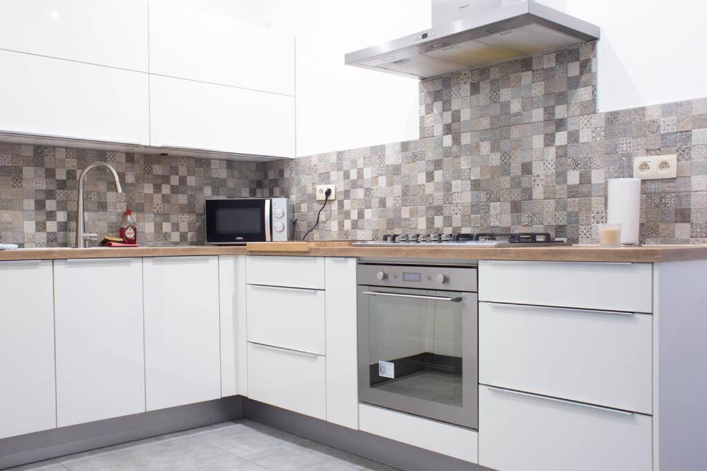 Maison 3 Chambres Proximite Aeroport Et Grand Axes Charleroi Dış mekan fotoğraf