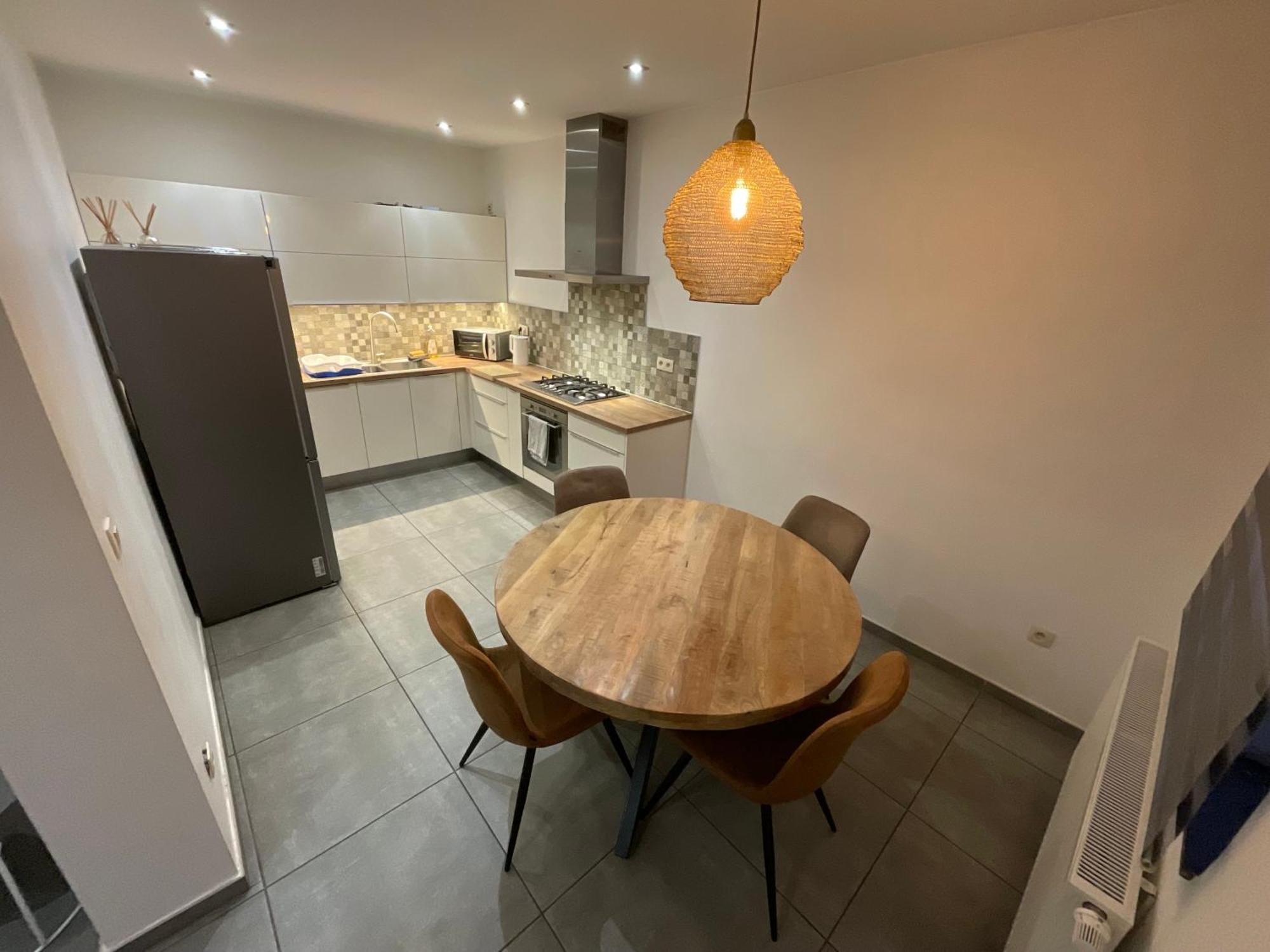 Maison 3 Chambres Proximite Aeroport Et Grand Axes Charleroi Dış mekan fotoğraf