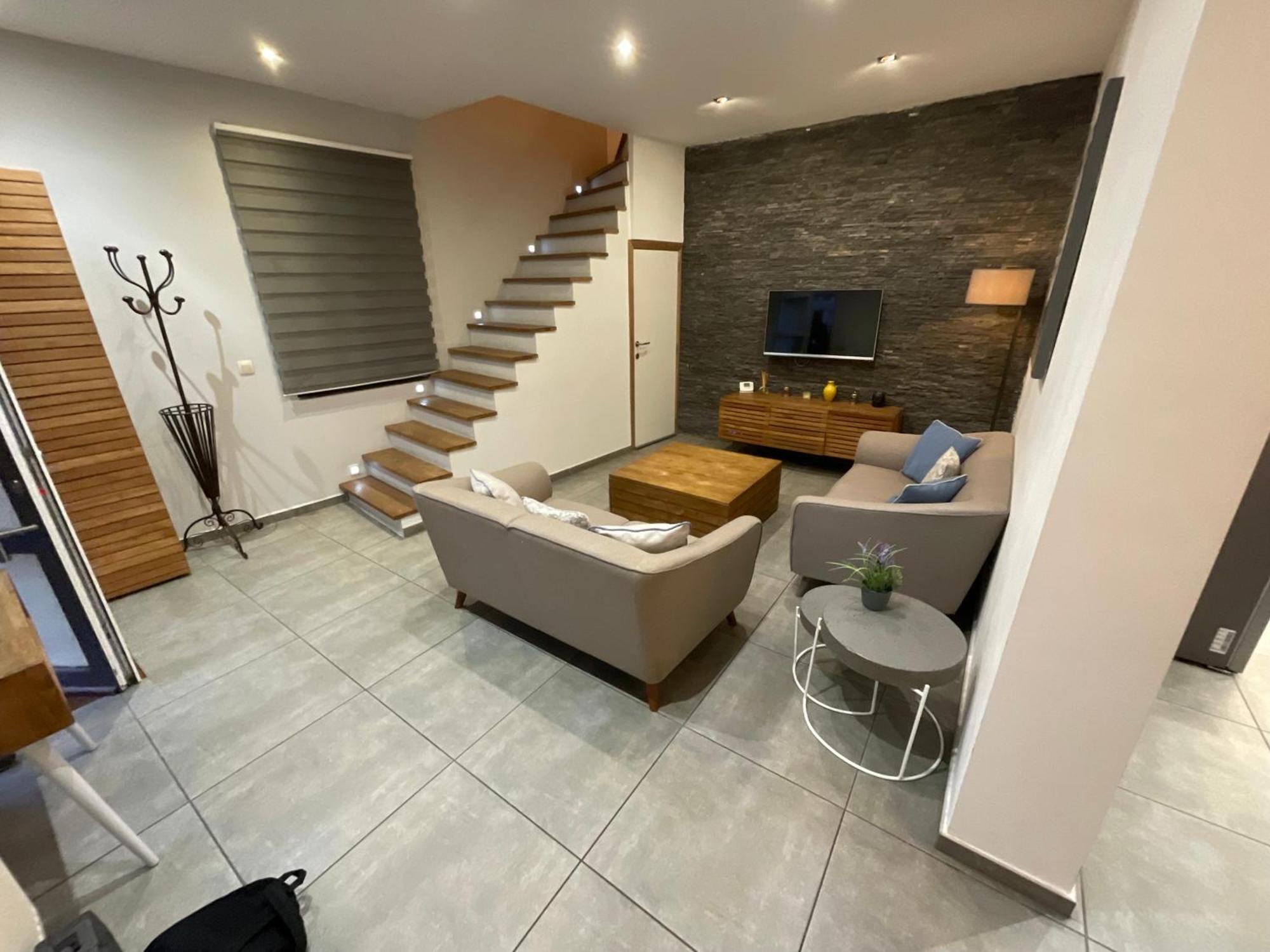 Maison 3 Chambres Proximite Aeroport Et Grand Axes Charleroi Dış mekan fotoğraf